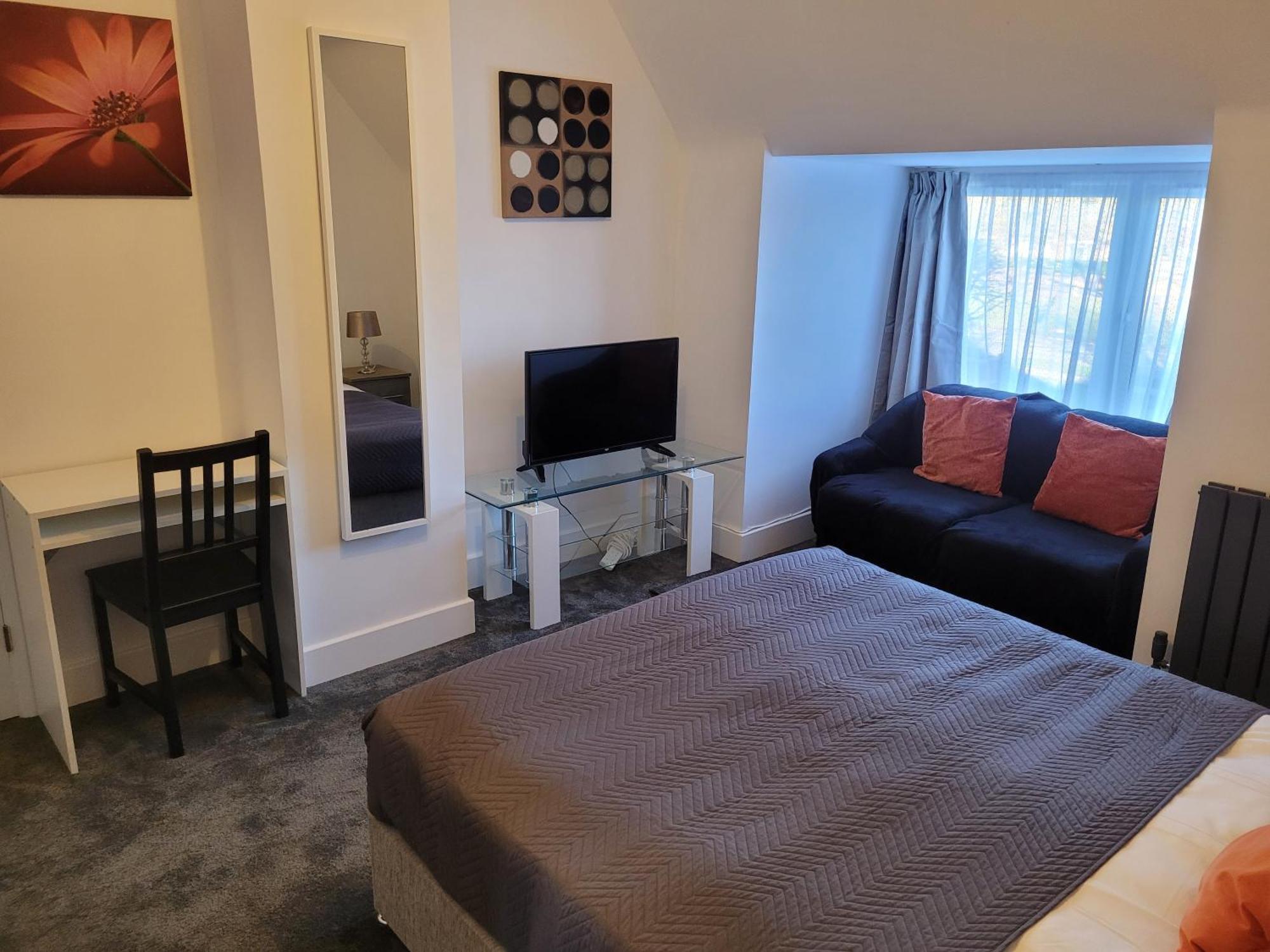 Silvertree Lodge - 2 Double Bed Flat With Parking Hemel Hempstead Ngoại thất bức ảnh